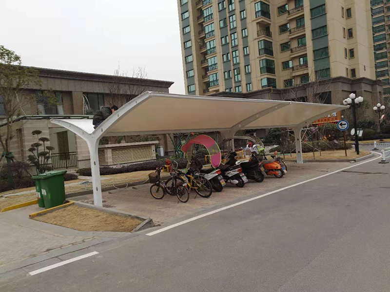 膜結構自行車車棚